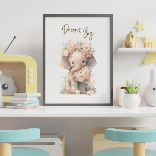 çiçekli-safari-mockup-04 Safari - Aslan, Zürafa ve Fil 3’lü Set- v02 - Doğal Ahşap Çerçeveli, Bebek ve Çocuk Odası Tablo Seti