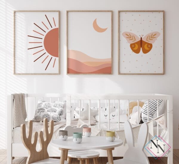 Nursery-Wall-Art-Boho-Sun-Moon-and-Butterfly Boho Temalı 3'lü Set - Güneş, Çöl, Kelebek - Doğal Ahşap Çerçeveli, Bebek ve Çocuk Odası Tablo Seti