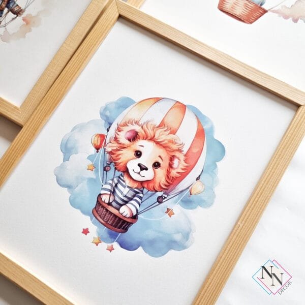 Nursery-Wall-Art-Safari-Animals-and-Balloons Balon Temalı 3'lü Set - Aslan, Ayı, Sincap - Doğal Ahşap Çerçeveli, Bebek ve Çocuk Odası Tablo Seti